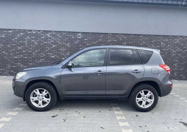 Toyota RAV4 cena 27770 przebieg: 204085, rok produkcji 2009 z Radom małe 232